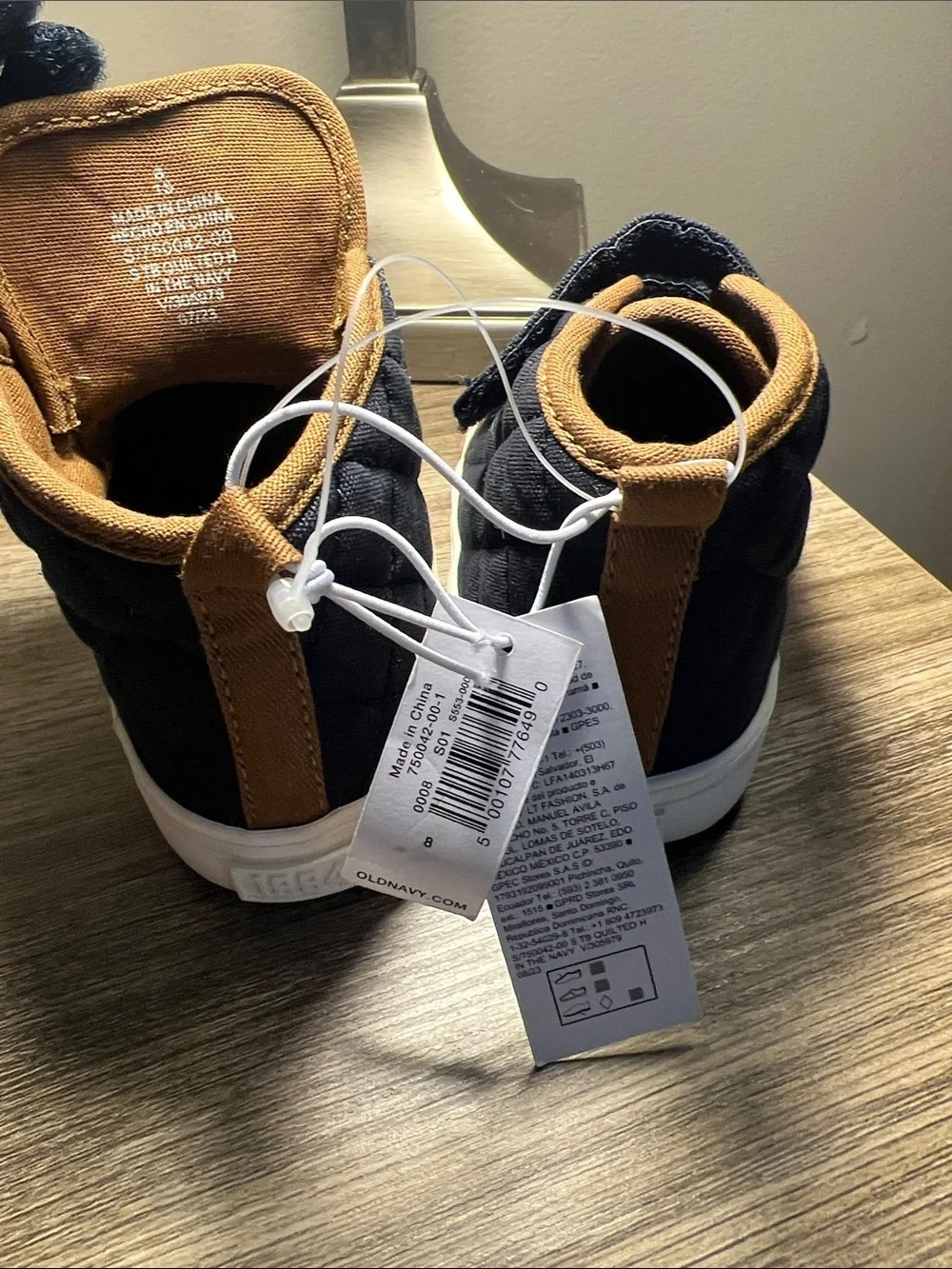 Old Navy Navy and Tan Quilted High-Top Sneakers with Double Straps stock (11)